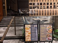 -广州英豪斯酒店(番禺政务中心傍江地铁站店)