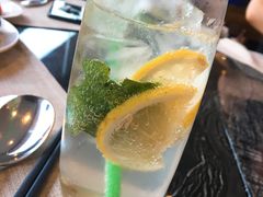 莫吉托-东方红海鲜百汇(国际大厦店)