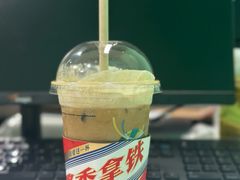 -瑞幸咖啡(深圳宝安机场国内到达厅店)