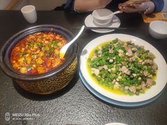 -万重锦·人文川菜馆(骡马市店)