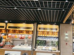 -川骄海鲜自助(王府井奥莱UP TOWN店原世界之花店)