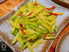 小炒云南瓜丝-滇香肴·云南菜蒸汽石锅鱼(云南北路店)