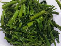 -纽顿熟食中心