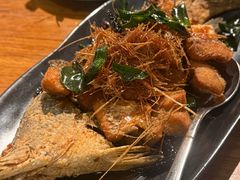 -Kub Kao Kub Pla (Terminal21)
