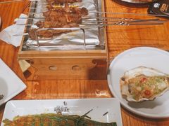 -喝丢一只鞋海鲜烧烤·海肠捞饭(文体街店)