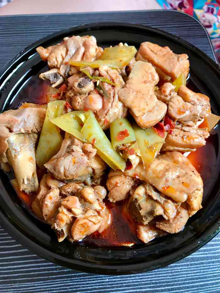 蹦蹦鸡大盘鸡拌面(天竺店)-"「招牌大盘鸡」完美,肉很多,很香做的够味