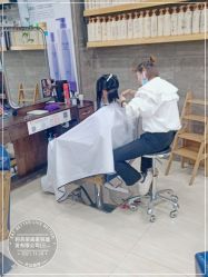 -阿兵荣辉美容理发有限公司
