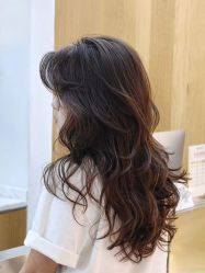 -首脑美发沙龙