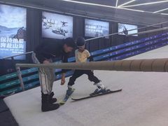 -Hopo Snow 城市滑雪空间(来福士广场购物中心店)