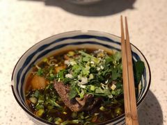香辣牛腩面-食之六七·面(朝阳大悦城店)