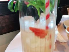 双喜客临-龙门阵茶屋川菜馆(武康路店)