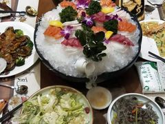 -青瓦餐厅·生鱼片·韩园烤肉(西塔店)