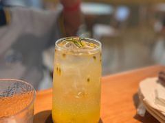 -三勾JJJ Burger&Coffee(梅溪湖店)