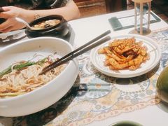 -云海肴·汽锅鸡·云南菜(天山百盛优客店)