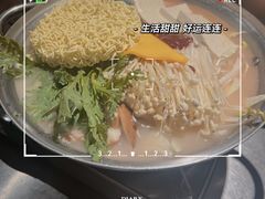 部队火锅-富乐满韩国正宗炸鸡韩国料理(虹泉路店)