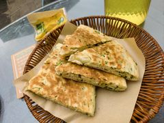 特色葱花饼-都江堰石锅鱼