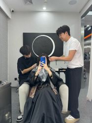 -艾美A·M Hair Salon