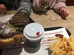 -The Habit Burger Grill 哈比特汉堡(爱琴海店)