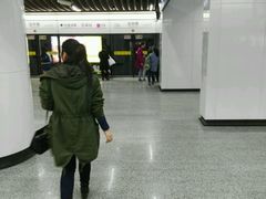 -汉中路(地铁站)
