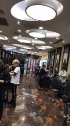 点击看大图 -八佰伴8008星级形象店