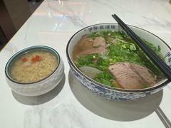 牛肉拉面加牛肉-伊祥·敦煌楼