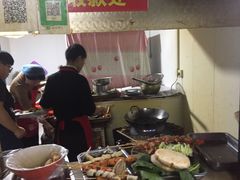 -二钢串叔麻辣烫(华龙大厦店)