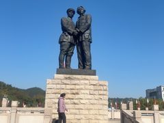 -井冈朱毛会师广场