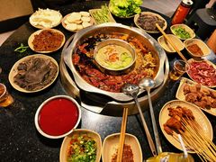 -洞亭火锅(防空洞总店)
