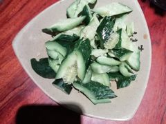 -亮亮面馆(经六路店)