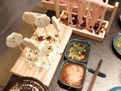 -湊湊火锅·茶憩(打浦桥日月光店)