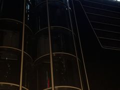 -简奥斯汀·赫本酒吧
