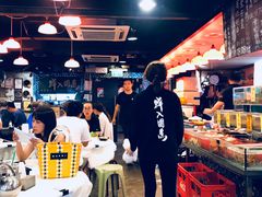 -鲜入围煮花胶鸡海鲜火锅