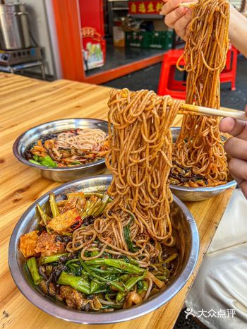 在南宁。。。千万别低估小破店！！！藏在巷子里