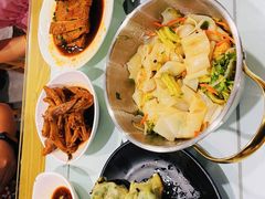 -老电影院饺店(休宁店)