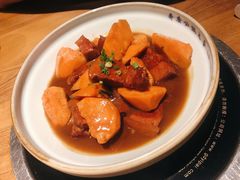 红烧肉烧红薯-吃饭皇帝大土家民族菜(正大广场店)