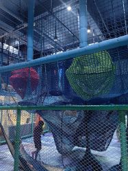 -反弹蹦床公园·亲子乐园·团建·派对(尚品奥莱店)