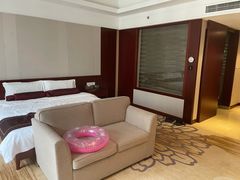 -兴芮温泉度假区