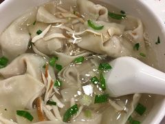 三鲜馄饨-王興記(中山路店)