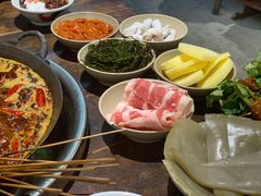 -四小区火锅·巷子里的重庆火锅(花照壁店)