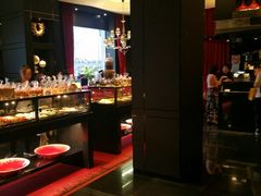 -Salon de The de Joel Robuchon(外滩18号店)