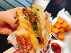 -The Habit Burger Grill 哈比特汉堡(爱琴海店)