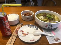 -渝是乎川渝小炒(新世界百货望京店)