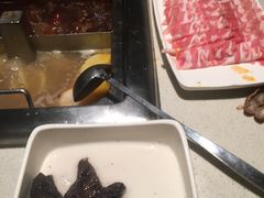 -海底捞火锅鲜切牛肉主题店(长寿路店)