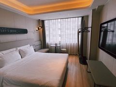 -成都宽窄巷子奎星楼街亚朵X酒店