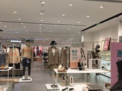 -hotwind热风(世纪东方广场店)