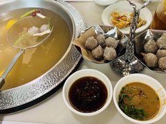 -左庭右院鲜牛肉火锅(浦江欢乐颂店)