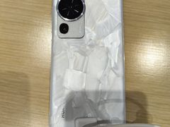 -华为授权体验店(中山公园来福士)