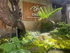 -Chom Cafe and Restaurant