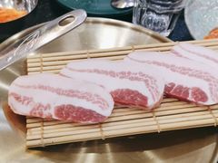 -臻牛烤肉