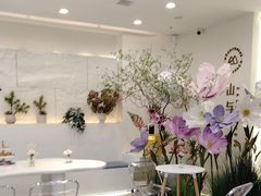 -山与蓝·轻糖鲜果蛋糕(勒泰店)